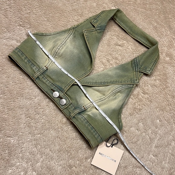SUPERDOWN Revolve Cindy Halter Top - Picture 3 of 3
